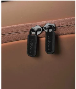 Housse De Raquettes Wilson Super Tour Pro Staff V14 9 PK -Magasin De Sport De Tennis housse de raquettes wilson super tour pro staff v14 9 pk 1358630 650x650 g4