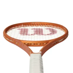Raquette De Tennis Wilson Blade 98 18x20 V8.0 Roland Garros 2022 -Magasin De Sport De Tennis raquette de tennis wilson blade 98 18x20 v8 0 roland garros 2022 157055 650x650 g3