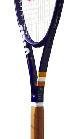 Raquette De Tennis Wilson Blade 98 V8 Roland Garros 2023 -Magasin De Sport De Tennis raquette de tennis wilson blade 98 v8 roland garros 2023 1358615 650x650 g3