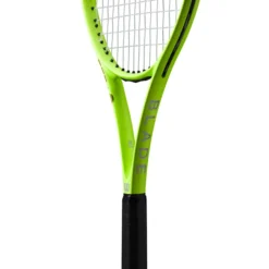 Raquette De Tennis Wilson Blade Feel RXT 105 -Magasin De Sport De Tennis raquette de tennis wilson blade feel rxt 105 1357040 650x650 g1