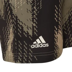 Shorts Pour Enfant Adidas Boys Printed Short Beige/Black/Olive -Magasin De Sport De Tennis shorts pour enfant adidas boys printed short beige black olive 119962 650x650 g2